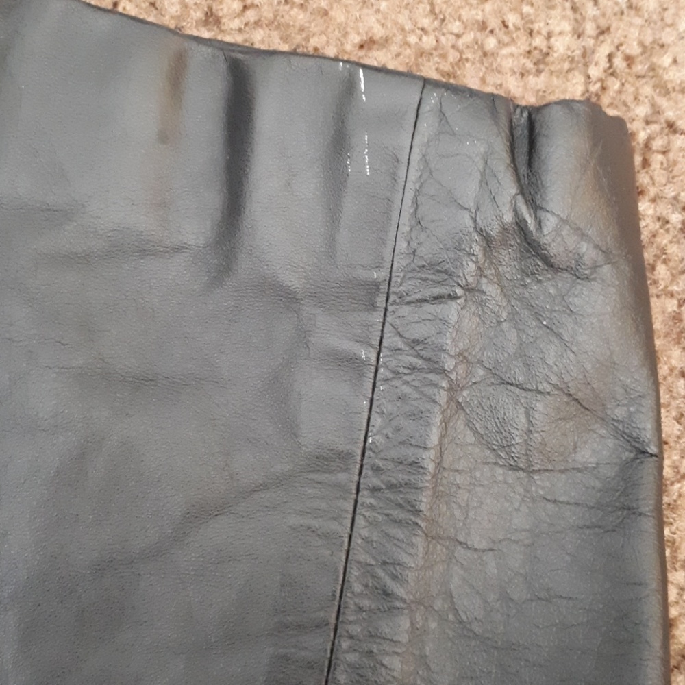 Leather jacket - Picture 4 of 8